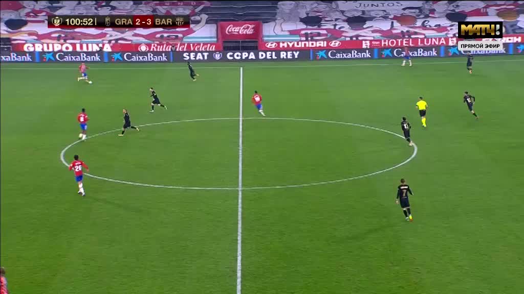 雄鹿猛攻内线拿下硬仗