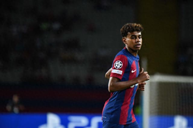 孔帕尼：球队下半场表现的更好，凯恩替补是为应对密集赛程