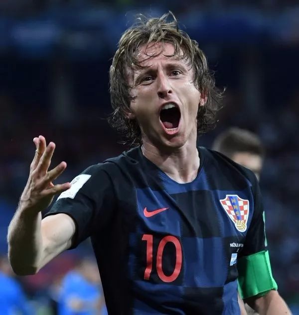 布伦森过去7场比赛场均31.6+6，复出后尼克斯4胜1负